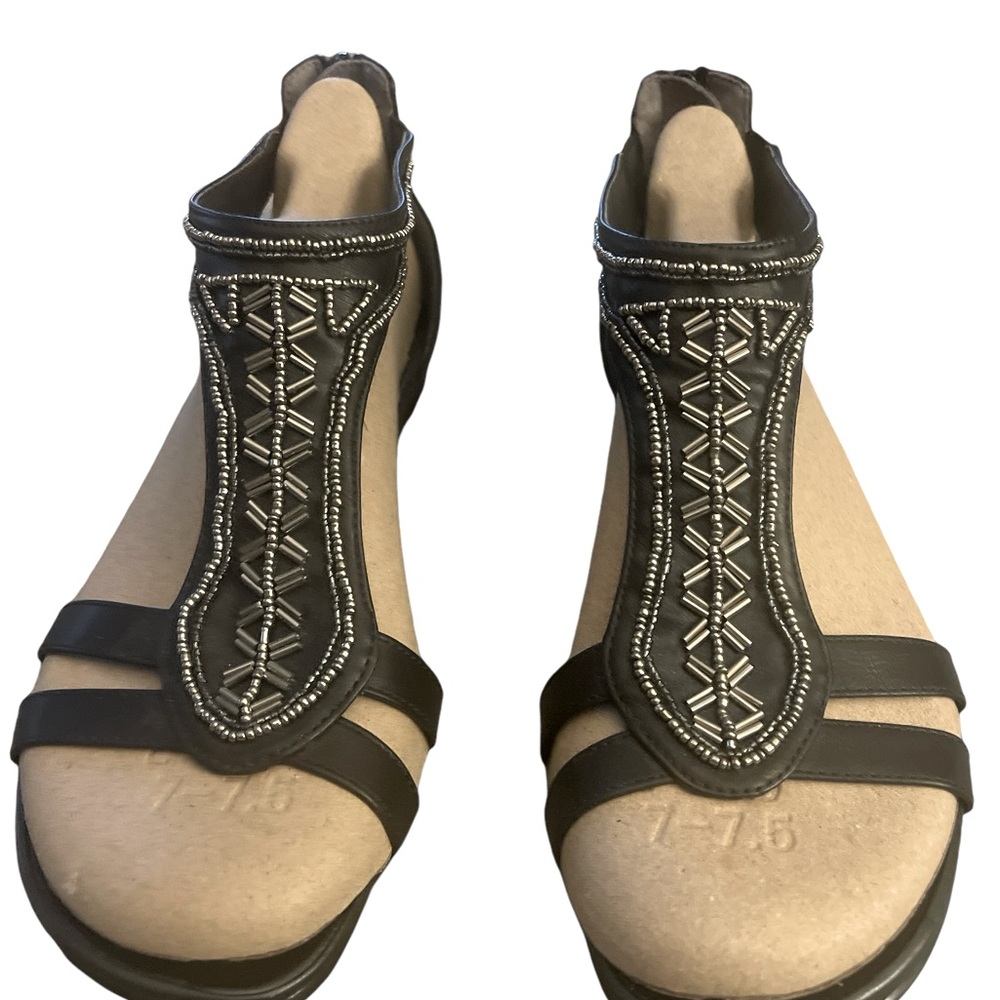 Easy Spirit Sandals size 7